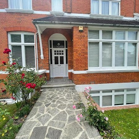 Spacious Holiday Home! London Exteriör bild
