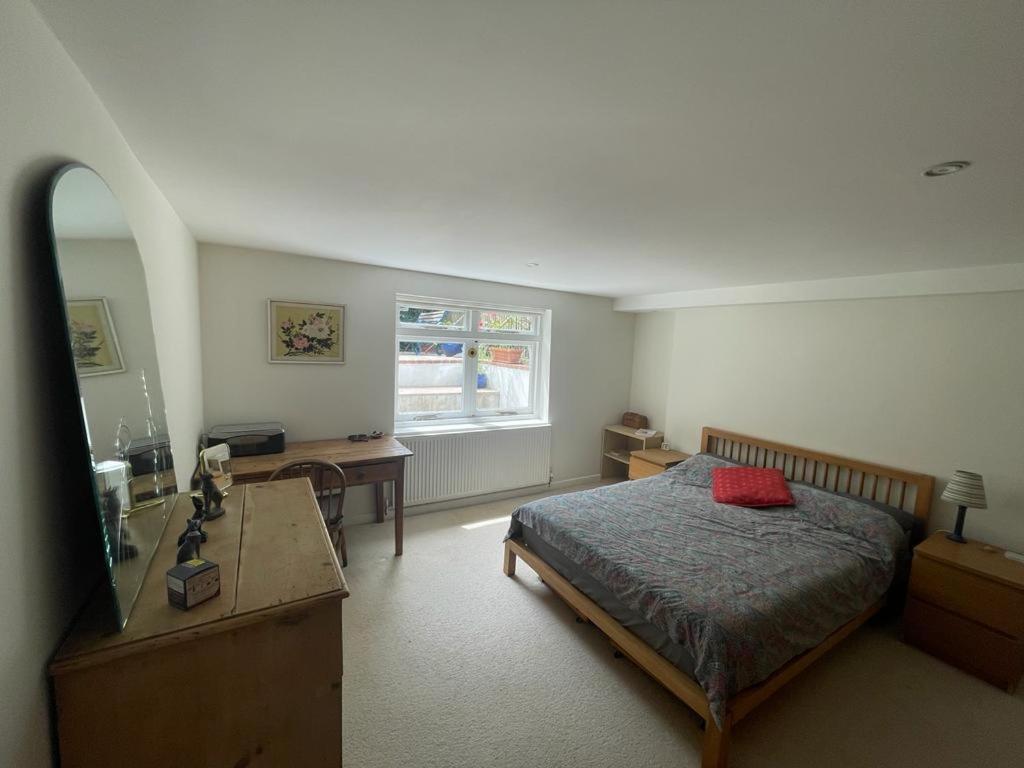Spacious Holiday Home! London Exteriör bild